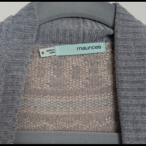 Maurice’s Aztec pattern sweater / cardigan Sz. S - Picture 2 of 6